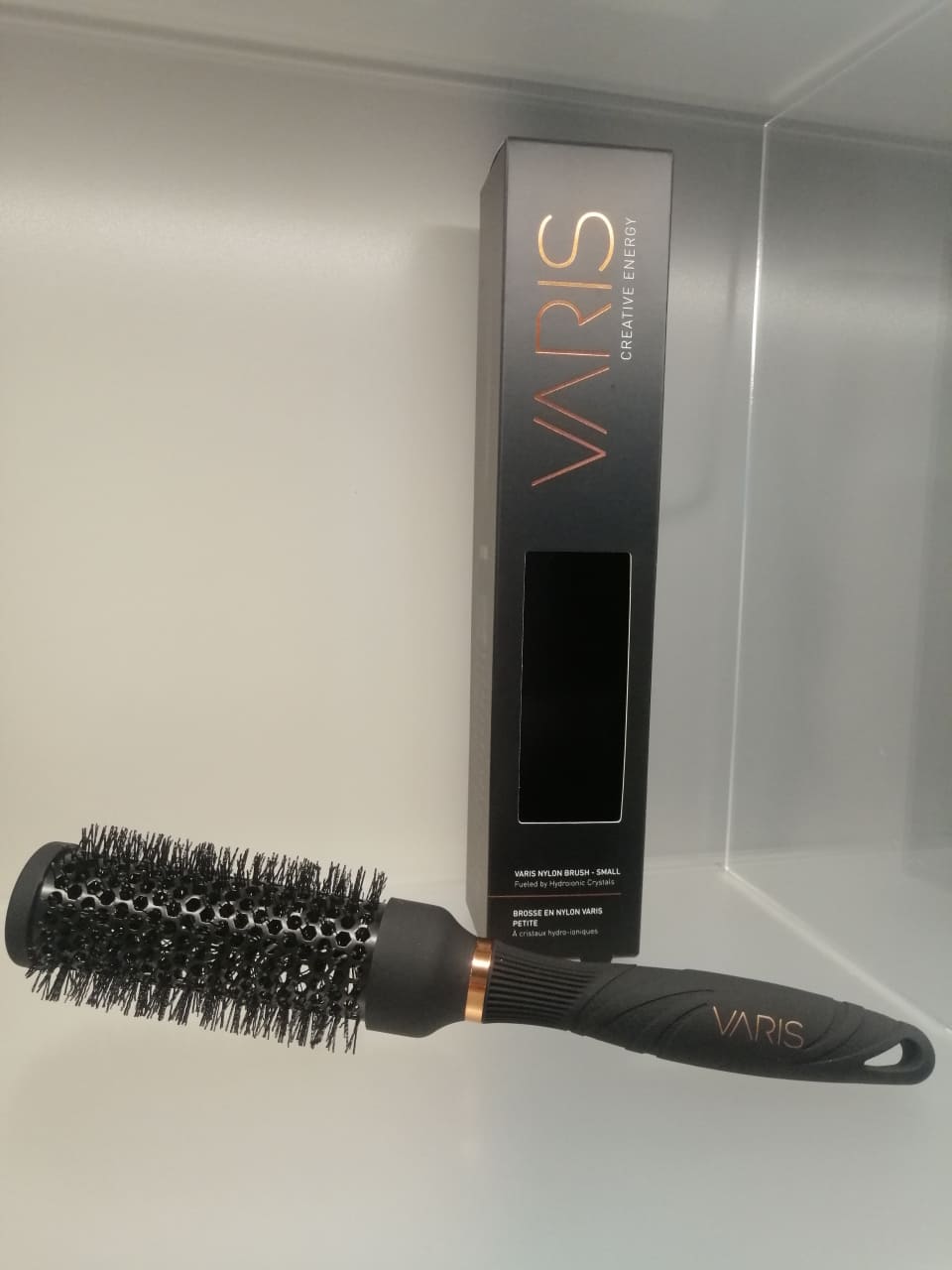 Stylingový kulatý kartáč Varis XS